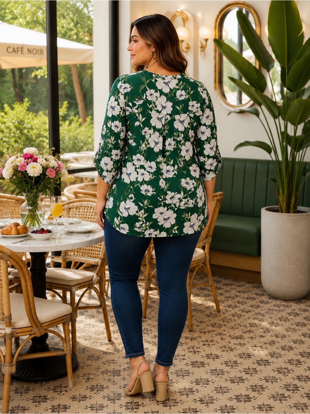 Daniel Rainn Green & White Floral Top - Picture 2 of 4